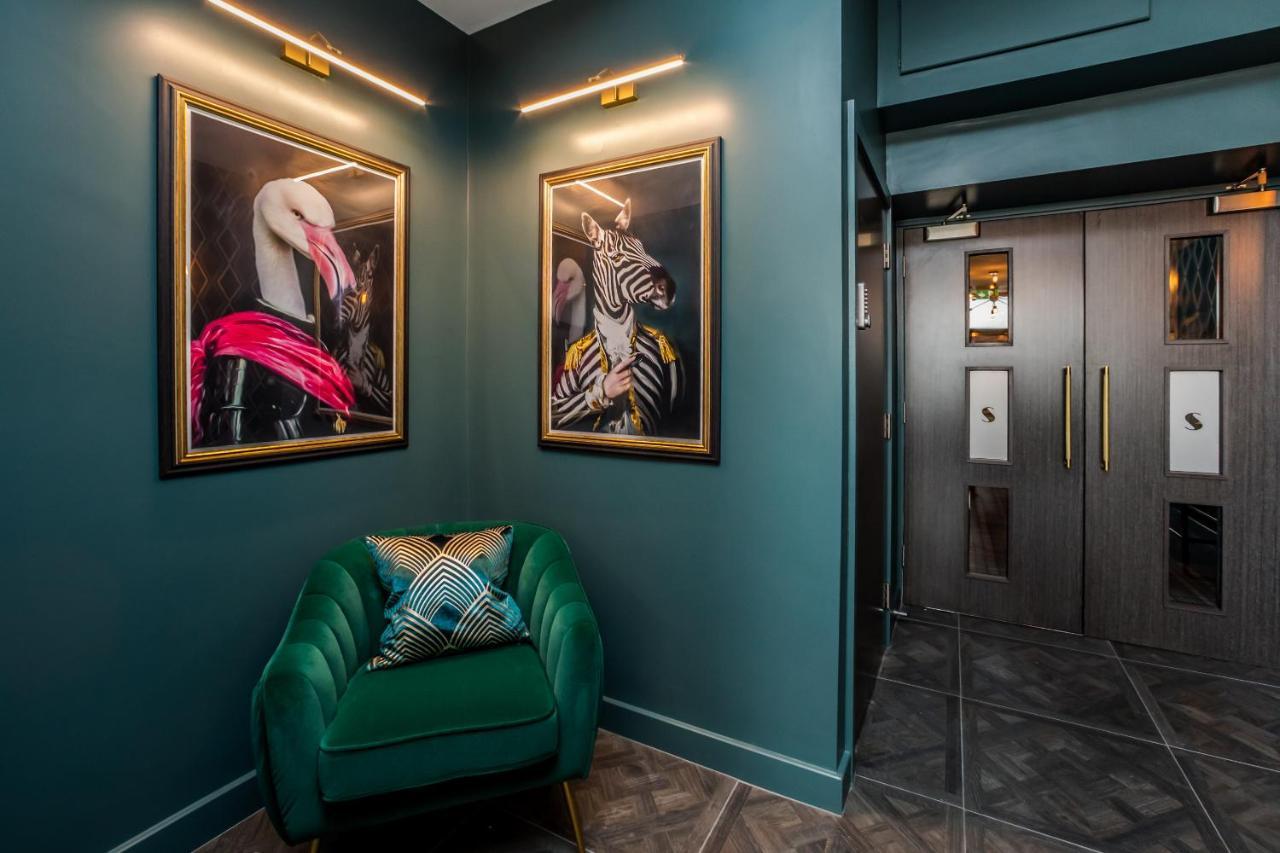 Stay Hotel Huddersfield Bagian luar foto