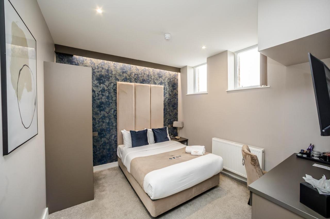 Stay Hotel Huddersfield Bagian luar foto