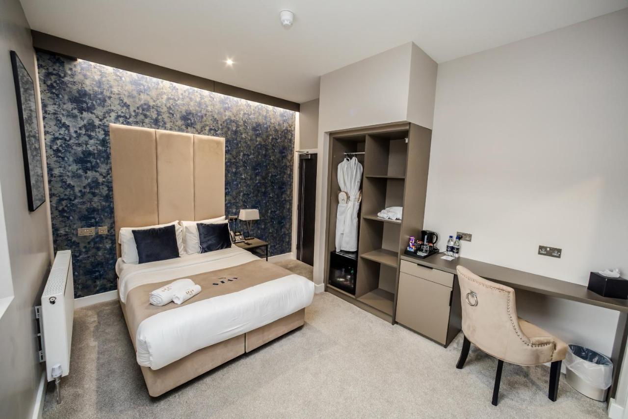 Stay Hotel Huddersfield Bagian luar foto